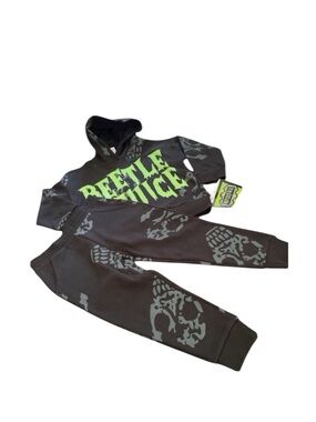 Boys 3T Beetlejuice Jogger Set